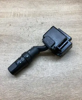 Mazda 5 Indicator stalk 17D682