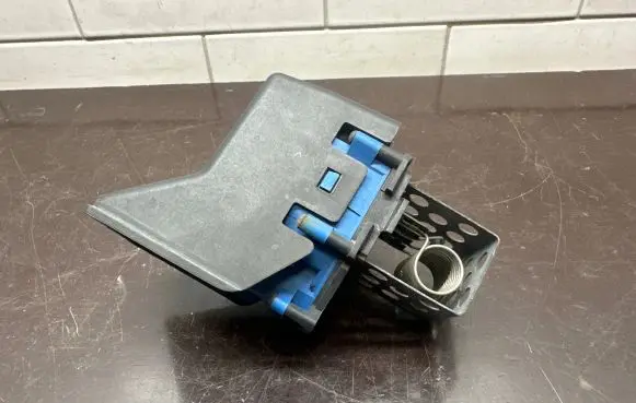 Heater blower motor/fan resistor