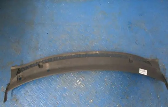 Volkswagen Fox Wiper trim 5Z0819415