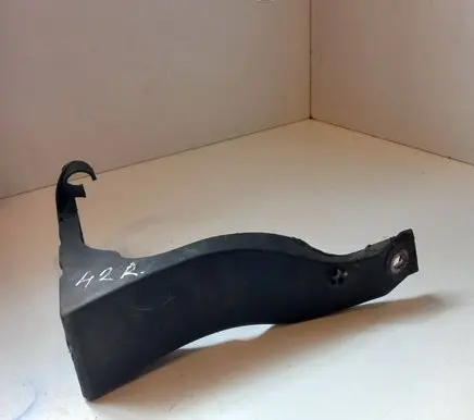 Audi A4 S4 B6 8E 8H Front bumper mounting bracket 8E0821138B