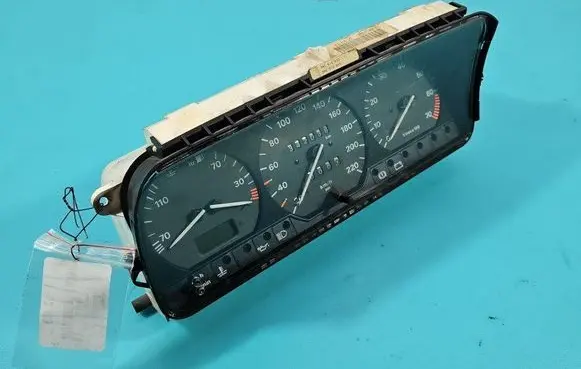 Volkswagen PASSAT B4 Speedometer (instrument cluster) 3A0919033 IMPRK1503455