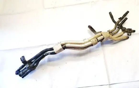 Land Rover Range Rover Evoque L551 Engine coolant pipe/hose l8d28d274ad l8d2-8d274-ad