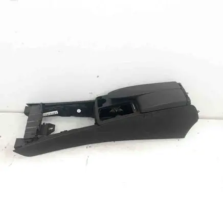 Mercedes-Benz C W204 Center console A2046806250 A2046800150