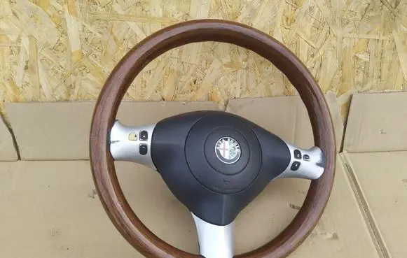 Alfa Romeo 156 Steering wheel