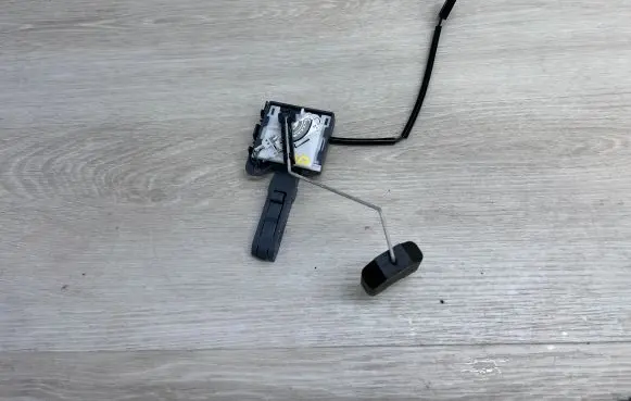 Porsche Cayenne (92A) Fuel level sensor 7P0919673D A2C87321800