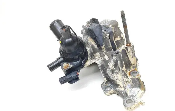 Toyota Yaris XP210 Thermostat/thermostat housing 0122072214040 08106890686
