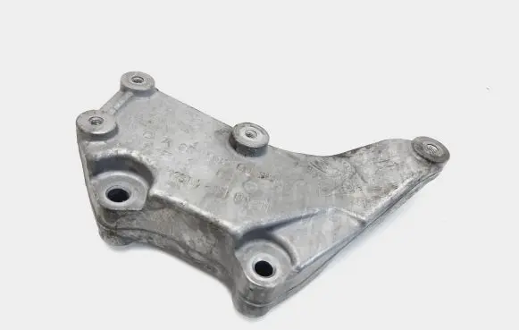 Mercedes-Benz GLK (X204) Engine mounting bracket A6510940039 11387010111