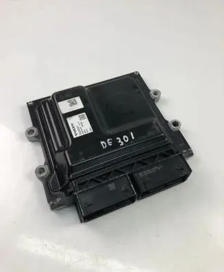 Volvo V60 Engine control unit/module ECU 32253221