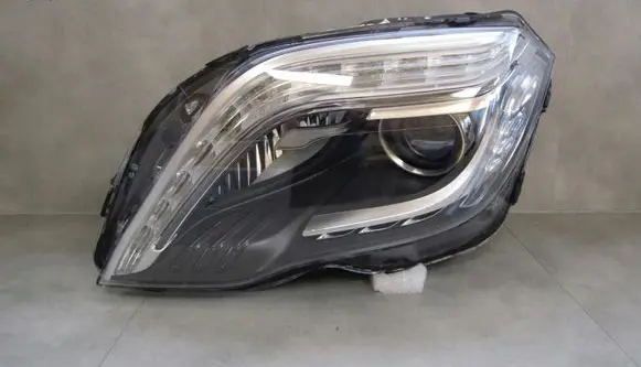Mercedes-Benz C W204 Headlight/headlamp A2048201539