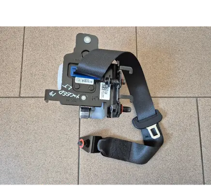 KIA Xceed Rear seatbelt 89810J7400