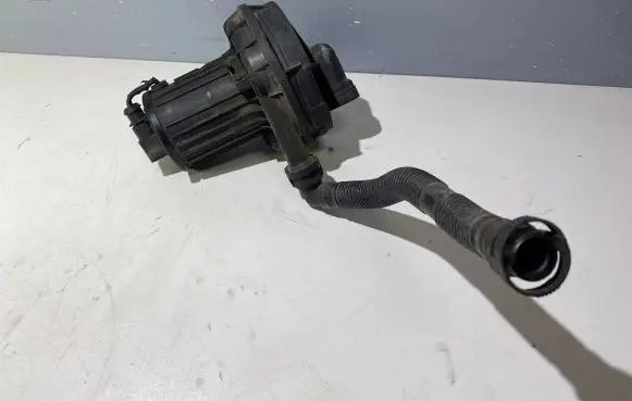 Volvo V70 Secondary air pump 06A959253E 72273813