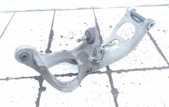 Peugeot 407 Front wheel hub spindle knuckle 9644552180