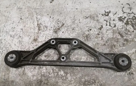 Audi A8 S8 D3 4E Rear differential/diff mount bracket 4B3599257A