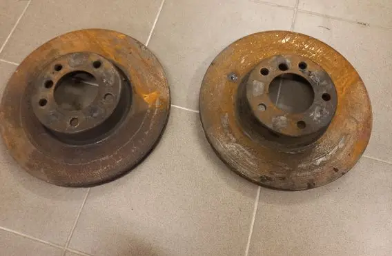 BMW 5 E39 Front brake disc