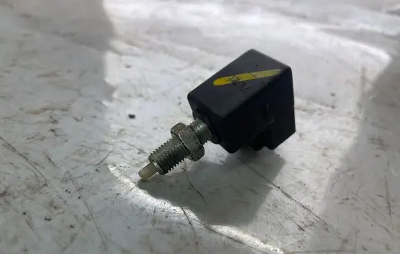 Hyundai i10 Brake pedal sensor switch 938103k000
