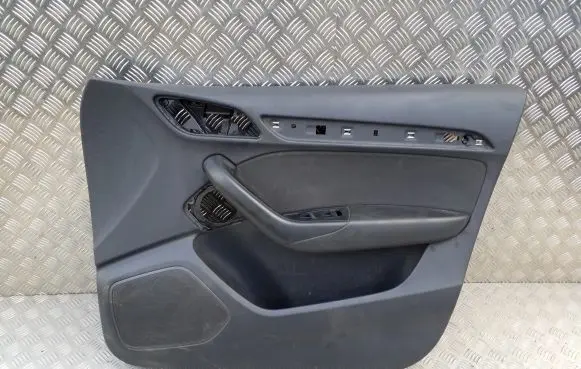 Audi Q3 8U Front door card panel trim 8U0867106