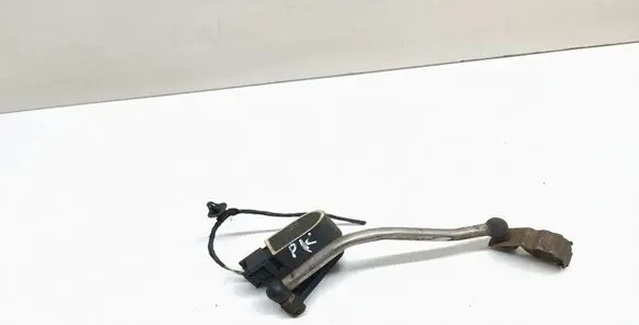 Headlight/headlamp level sensor