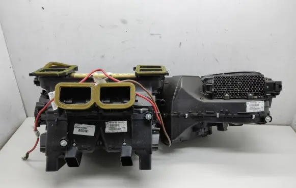 Mercedes-Benz GLK (X204) Interior heater climate box assembly A2048300962 0001021400 20081205T621