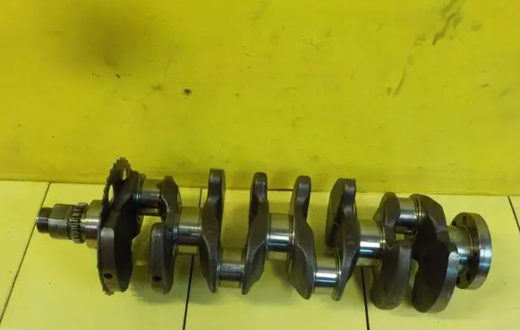 Suzuki Grand Vitara II Crankshaft 7SP27