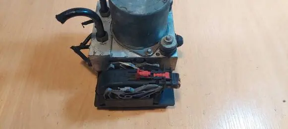 Audi A4 S4 B7 8E 8H ABS Pump 0265950358 8E0614517AP 8E0910517