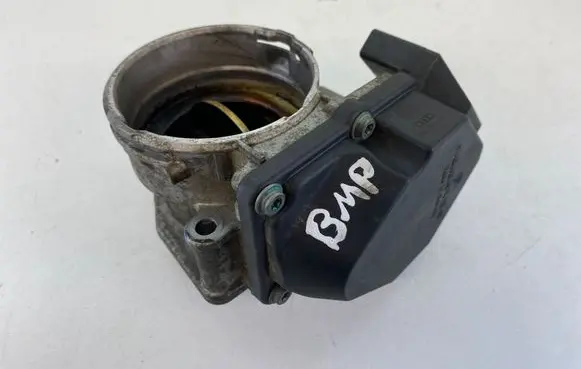 Volkswagen PASSAT B6 Throttle valve 03G128063A
