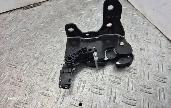 Mercedes-Benz E W212 Seat back rest lock catch A2129200176