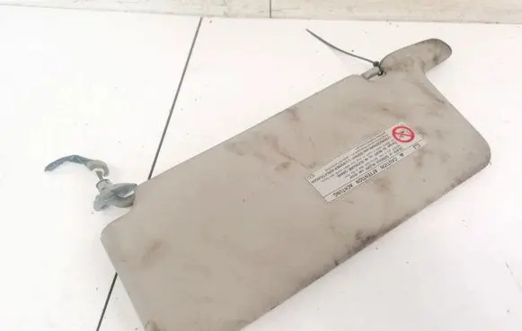 Toyota Avensis Verso Sun visor