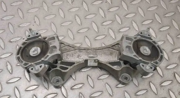 Mercedes-Benz AMG GT R190 C190 Gearbox mounting bracket A2902400600