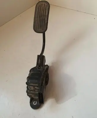 Toyota Hilux (AN10, AN20, AN30) Accelerator throttle pedal VN1988003140 781200K010