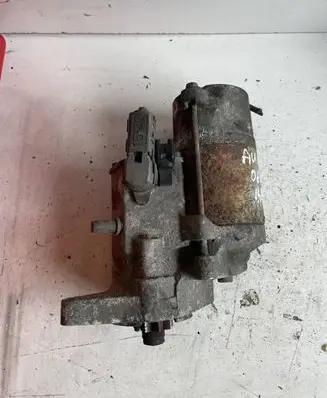 Toyota Yaris Starter motor 2810033080