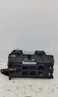 Chrysler 300 - 300C Battery tray 645771