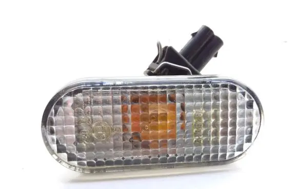Ford Galaxy Front fender indicator light 183585B 010321