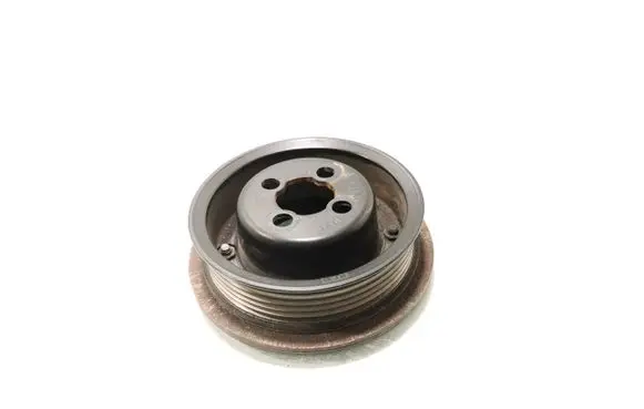 Volkswagen Tiguan Water pump pulley 03C121004E