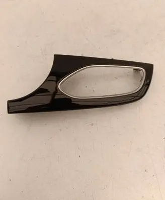 Dashboard glove box trim