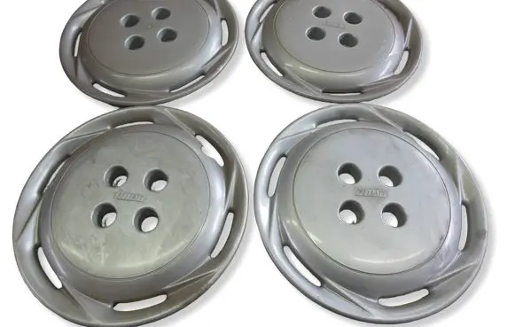 Fiat Croma R15 wheel hub/cap/trim 0077541980