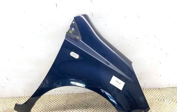 Nissan Note (E11) Fender