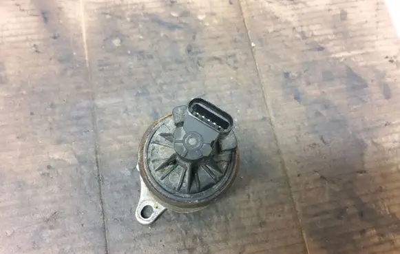 Opel Astra G EGR valve