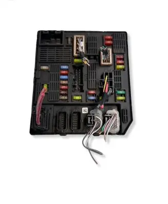 Renault Scenic III - Grand scenic III Fuse module 284B62342R 28402079023