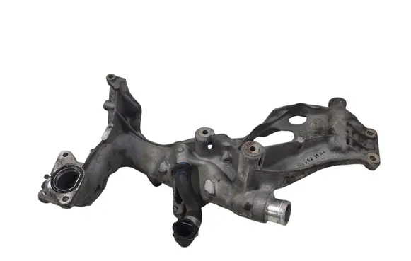Mercedes-Benz B W246 W242 Generator/alternator bracket A6512011709