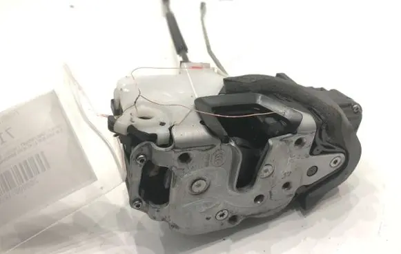 Chevrolet Orlando Front door lock