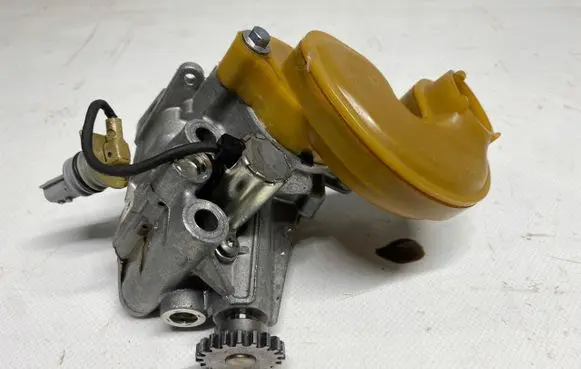 Renault Clio V Oil pump 150159239R
