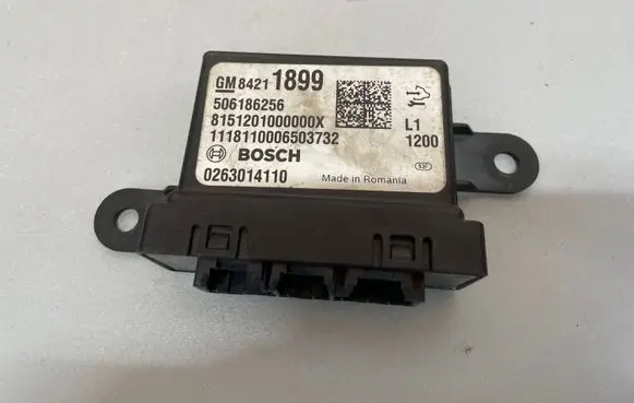 Opel Insignia B Parking PDC control unit/module 84211899