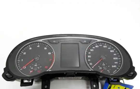 Speedometer (instrument cluster)