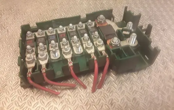 BMW 7 E38 Fuse box set 8367768