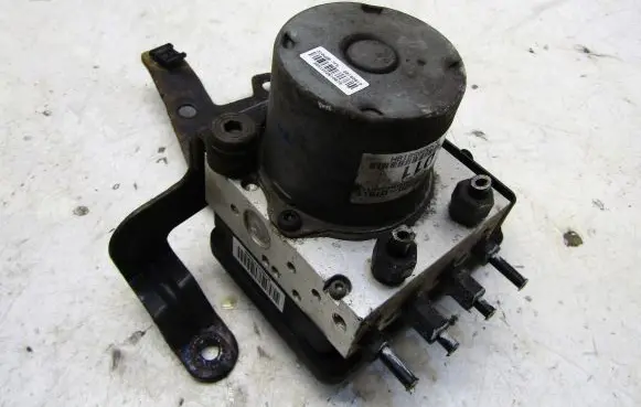 Hyundai Tucson TL ABS Pump 58920-D7911
