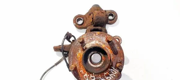 Nissan Primera Front wheel hub 