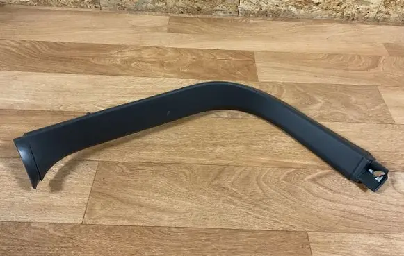 Ford Focus Tailgate trim 4M51N42906AD