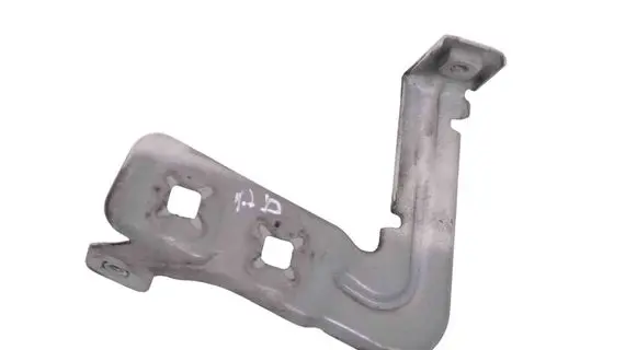 Fender mounting bracket