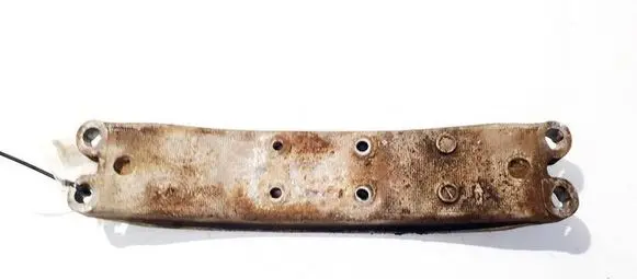 Lexus GS 300 350 430 450H Engine mounting bracket 284W