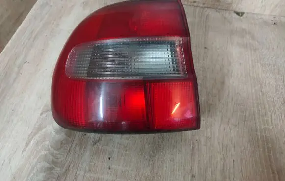Volvo S40, V40 Rear/tail lights
